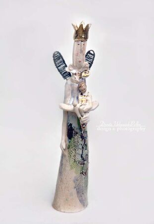 KRÓLOWA PUDROWANA Z NASTĘPCĄ