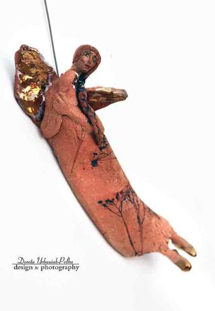 ANIOŁ SZAMOTOWY CIEMNO-PALONY