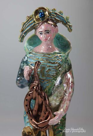 TRĄBITEK WENECKI WYŁOWIONY Z TŁUMU