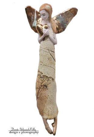 ANIOŁ TURMALINOWY ZE ZŁOTYM SERCEM