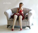 DZIEWCZYNA W KSZTAŁCIE GRUSZKI