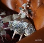 ANIOŁ TURMALINOWY ZE ZŁOTYMI PTASZKAMI