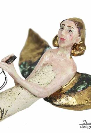 TURMALINOWY ANIOŁ ZE ZŁOTYM KOTEM W KLATCE