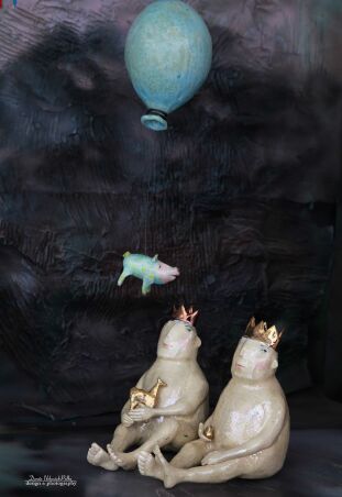 NAWET JEŚLI  JESTEŚ KRÓLEM CZASAMI POPATRZ W GÓRĘ - EVEN IF YOU ARE KING, SEE UP