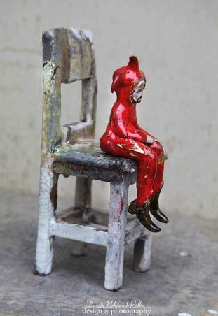 STAŃCZYK NA KRZEŚLE