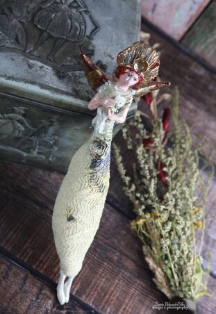 ANIOŁ  TURMALINOWY Z KOTEM