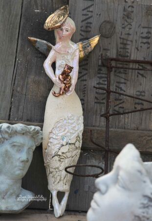 ANIOŁ  TURMALINOWY  Z MIEDZIANYM  KOTEM