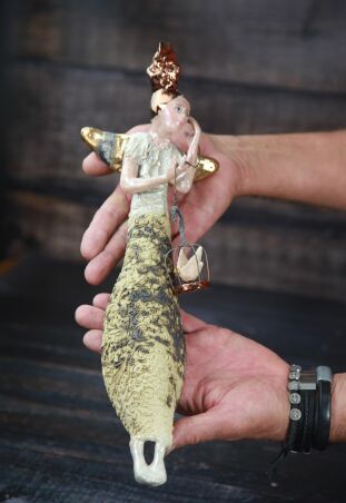 ANIOŁ  TURMALINOWY ZE ZŁOTĄ KLATKA