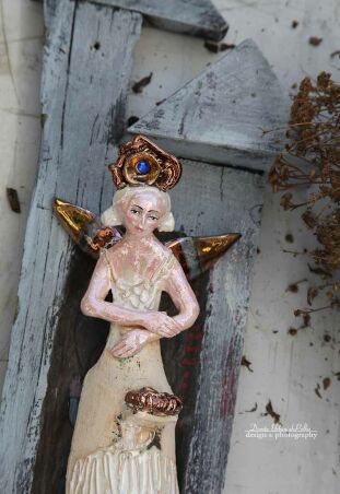 ANIOŁ  TURMALINOWY  Z GNIAZDKIEM