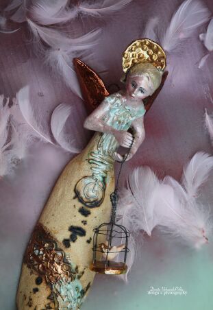 ANIOŁ  TURMALINOWY  Z PTASIĄ KLATKĄ