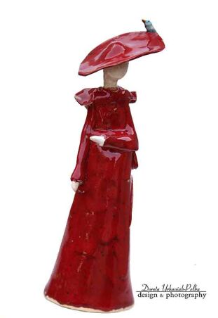 DAMULKA W CZERWIENIACH Z PTASZKIEM