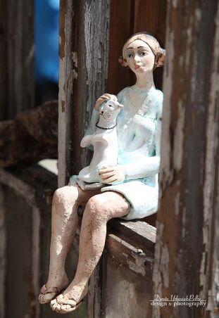 DZIEWCZYNA  Z ALBINOSEM