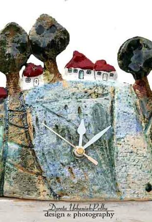 SIELSKA WIOSKA NA WZGÓRZU