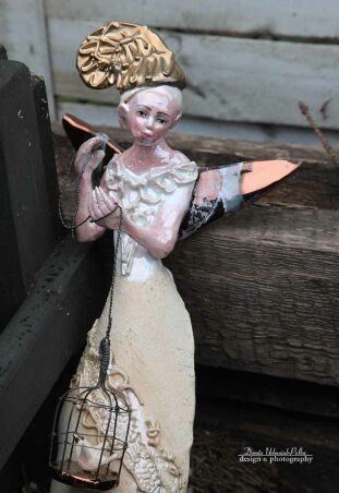 ANIOŁ  TURMALINOWY Z  KLATKĄ